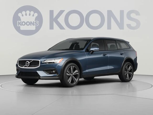 2025 Volvo V60 Cross Country B5 Plus