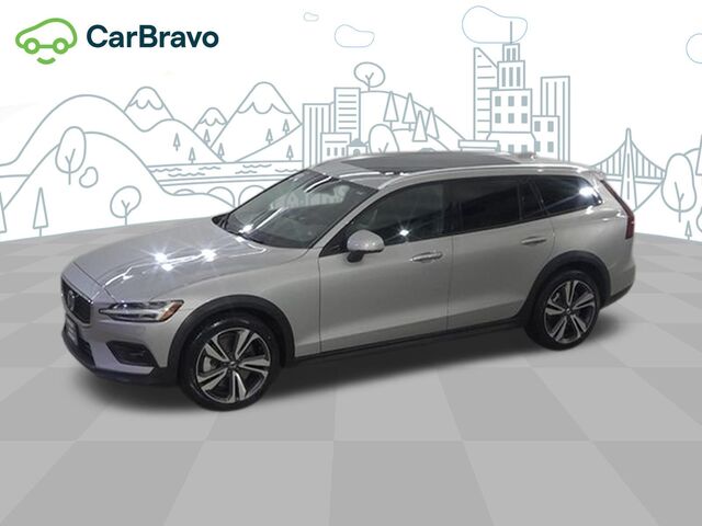 2025 Volvo V60 Cross Country Plus