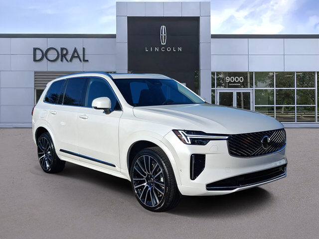 2026 Volvo XC90 B5 Plus — photo 1 of 14