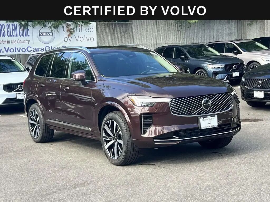 2026 Volvo XC90 B5 Core — photo 1 of 13