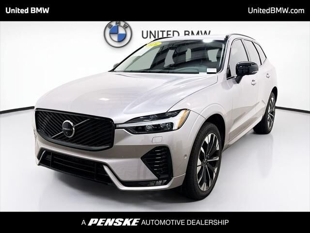 2026 Volvo XC60 B5 Plus