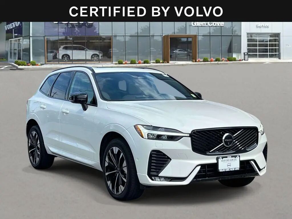2026 Volvo XC60 B5 Plus — photo 1 of 13