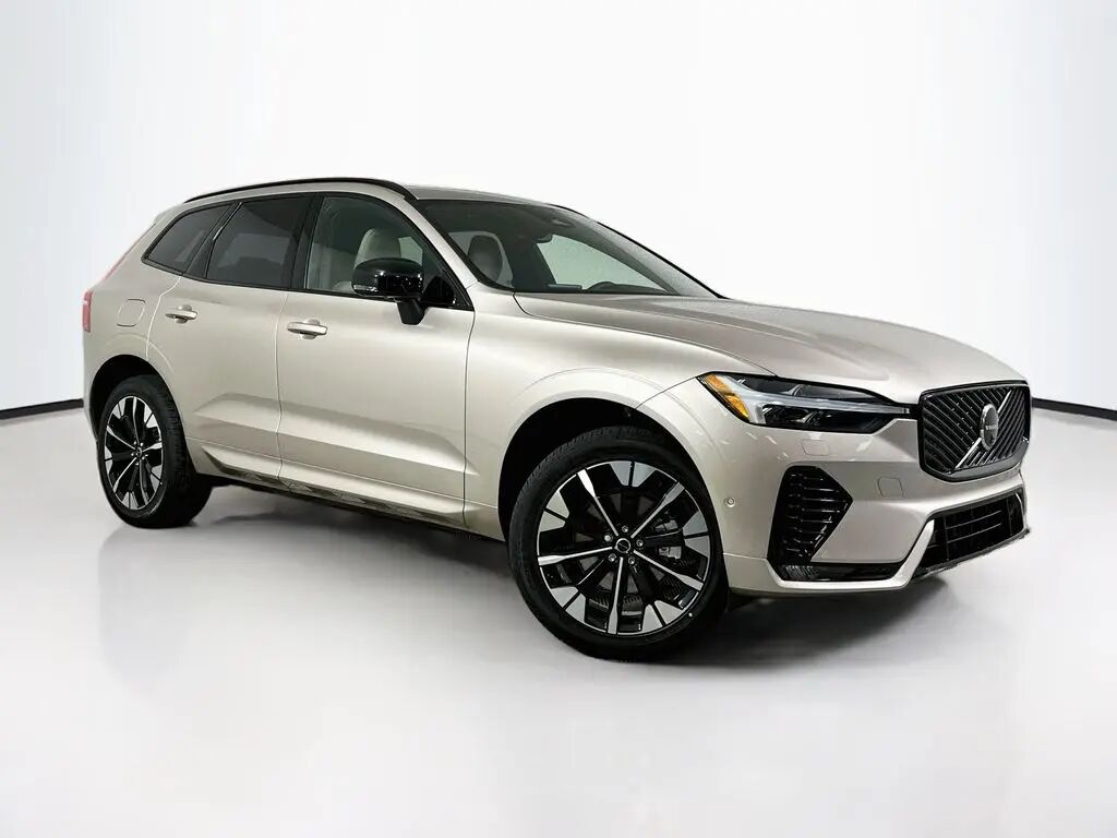 2026 Volvo XC60 B5 Plus — photo 1 of 13