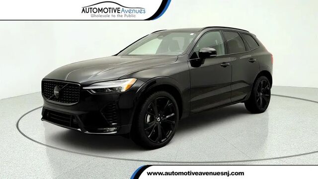 2025 Volvo XC60 B5 Ultra Black Edition
