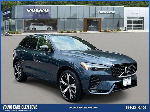 2025 Volvo XC60 B5 Ultra Dark Theme