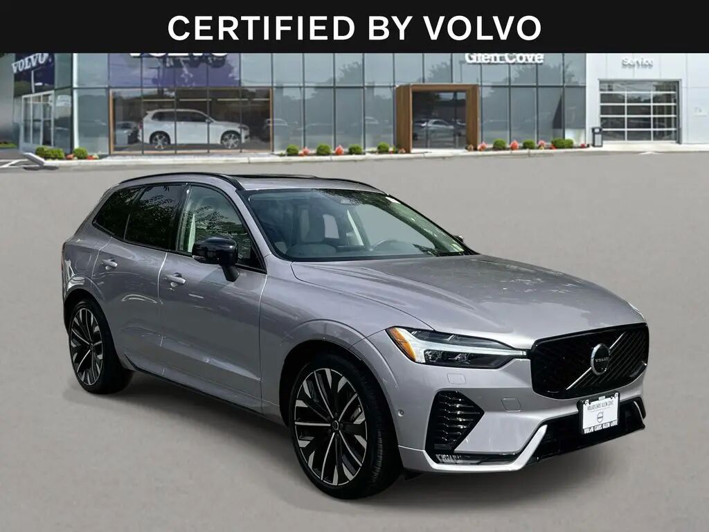 2026 Volvo XC60 B5 Ultra — photo 1 of 13