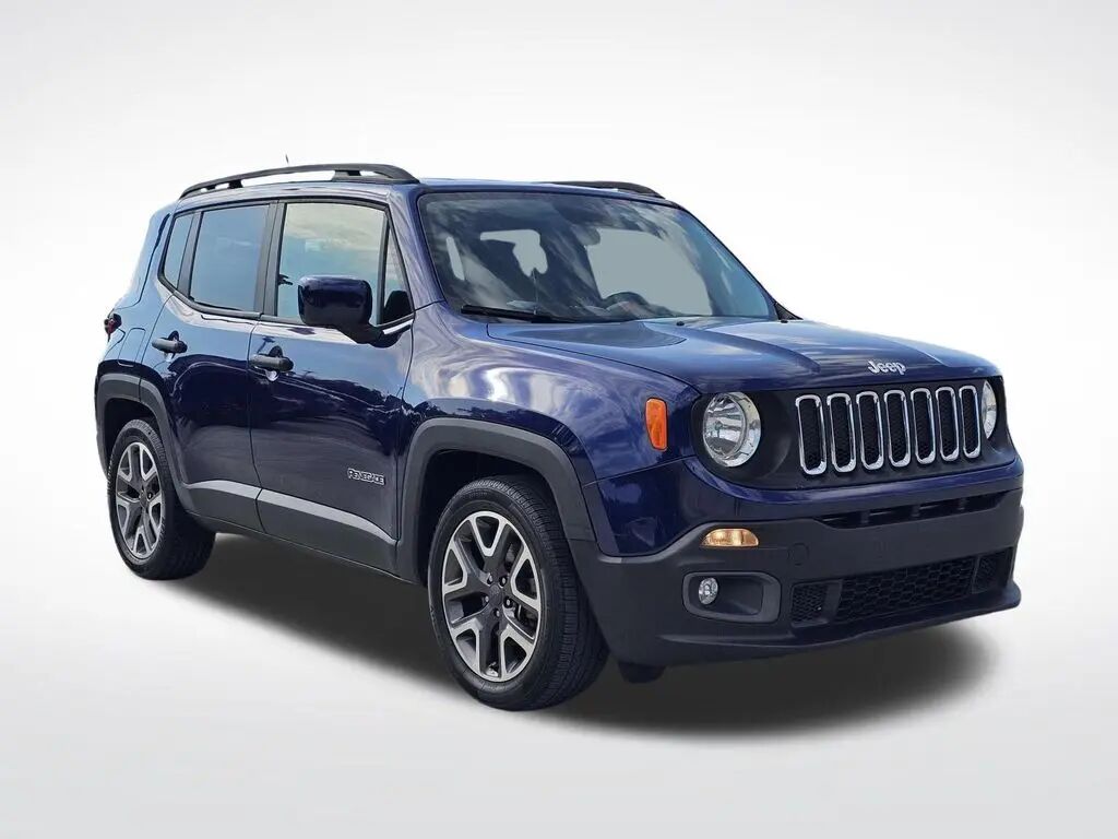 2017 Jeep Renegade Latitude — photo 1 of 13