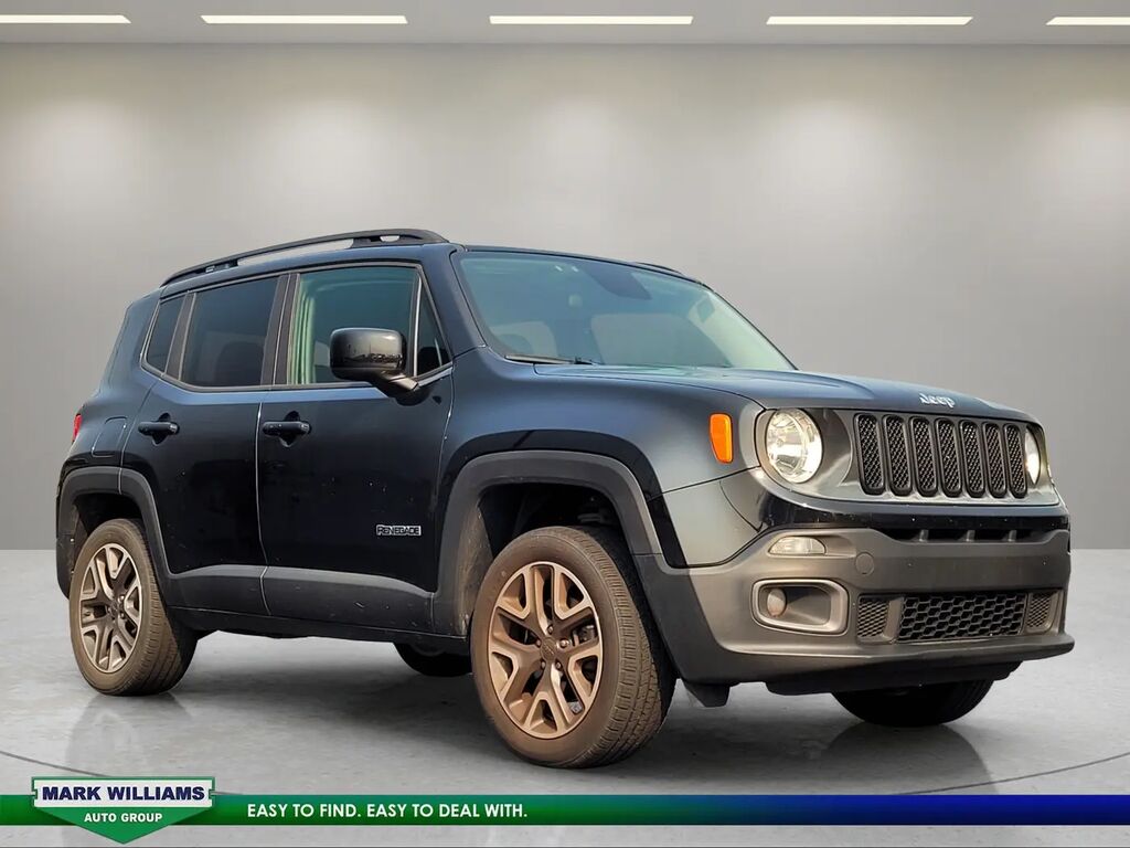 2017 Jeep Renegade Latitude — photo 1 of 11