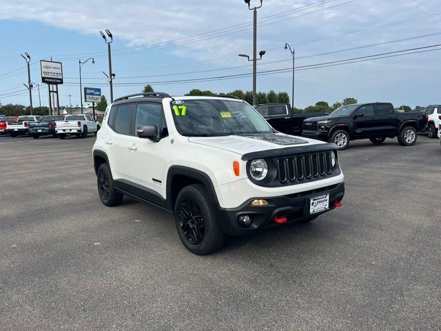 2017 Jeep Renegade Deserthawk