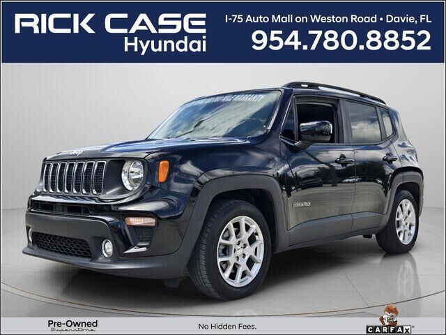 2019 Jeep Renegade Latitude — photo 1 of 13