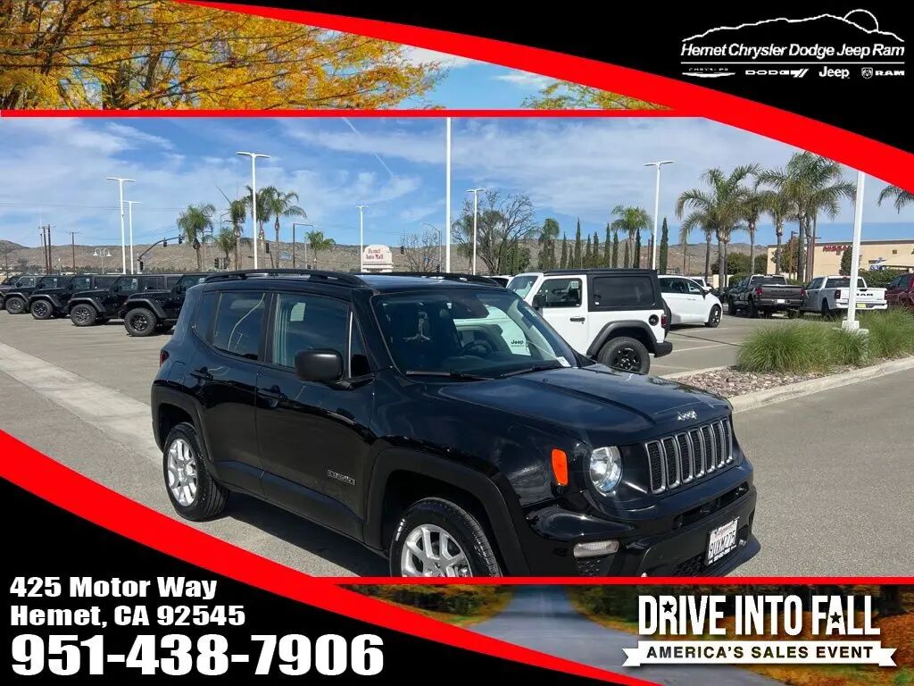 2023 Jeep Renegade Latitude — photo 1 of 13