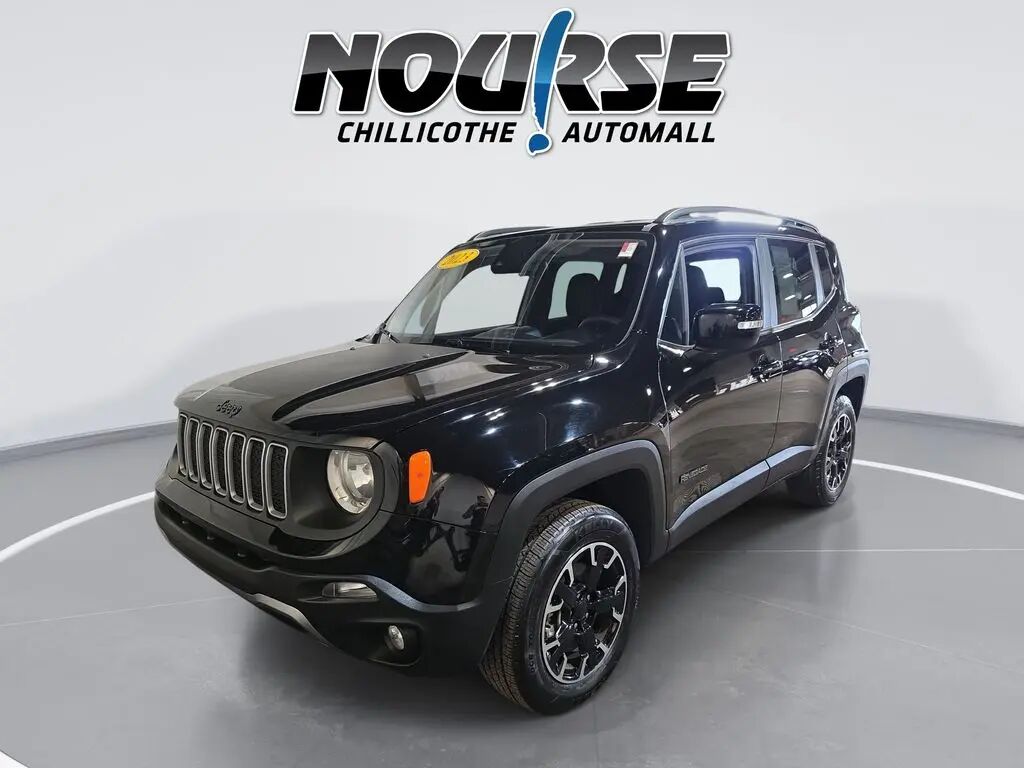 2023 Jeep Renegade Latitude — photo 1 of 13
