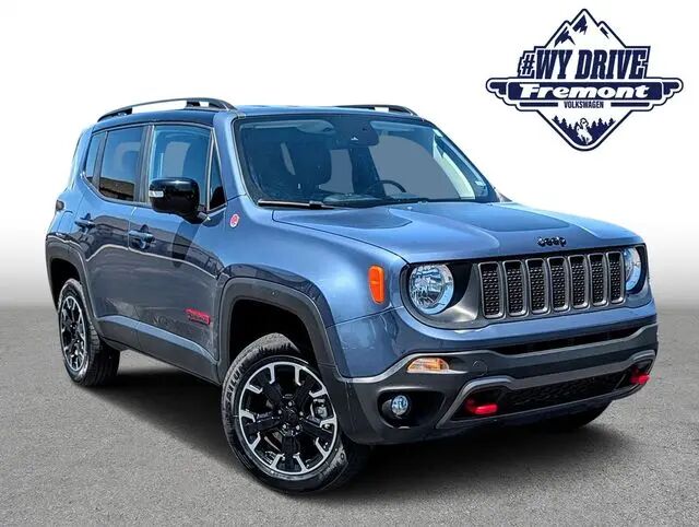 2023 Jeep Renegade Trailhawk — photo 1 of 13