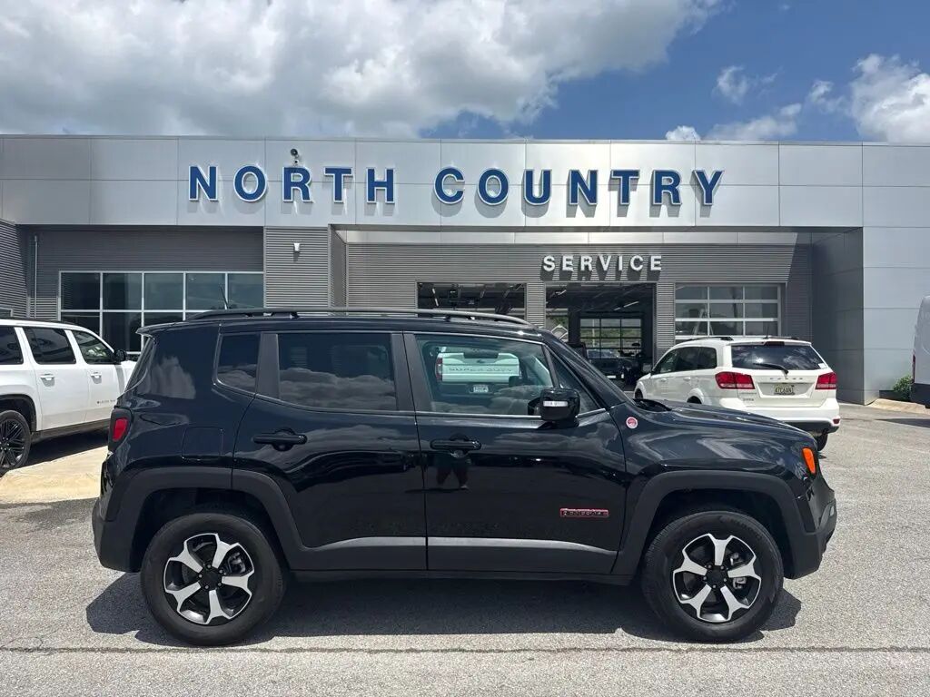 2022 Jeep Renegade Trailhawk — photo 1 of 13