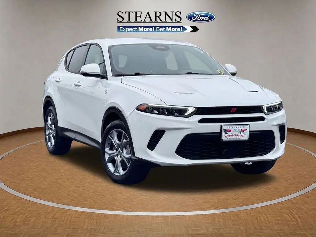 2024 Dodge Hornet R/T — photo 1 of 13