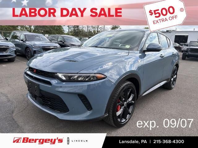 2024 Dodge Hornet R/T — photo 1 of 13