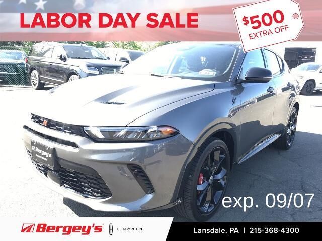 2024 Dodge Hornet R/T Plus — photo 1 of 13