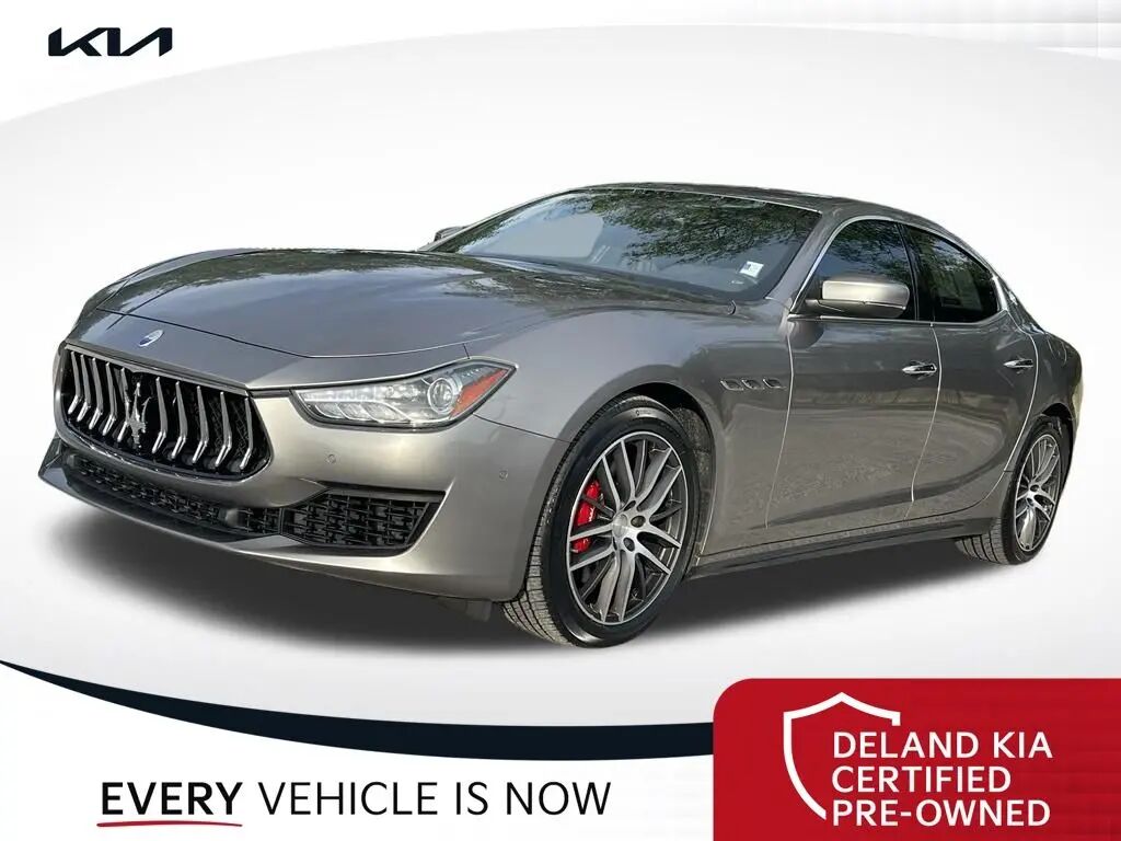 2019 Maserati Ghibli Base — photo 1 of 13
