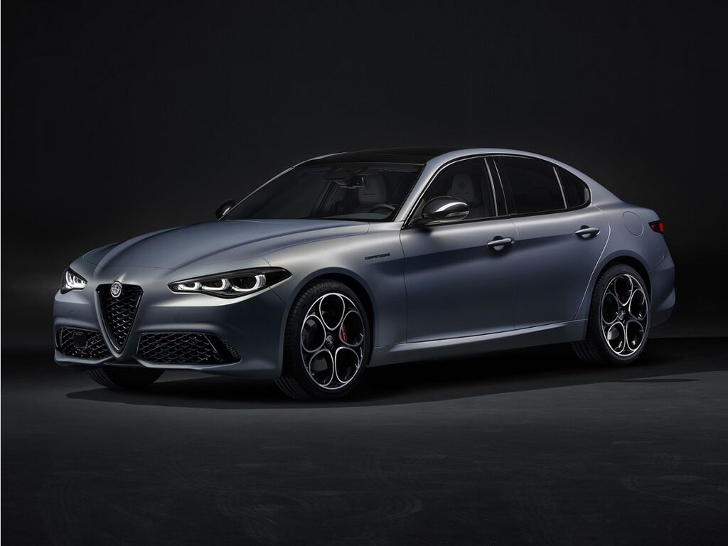 2024 Alfa Romeo Giulia Ti — photo 1 of 13