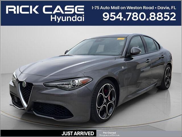 2022 Alfa Romeo Giulia Ti — photo 1 of 10