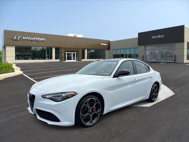 2022 Alfa Romeo Giulia Veloce