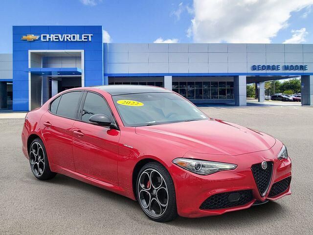 2022 Alfa Romeo Giulia Veloce
