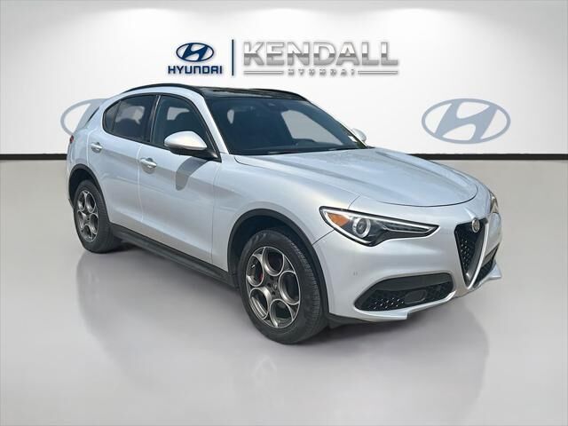 2023 Alfa Romeo Stelvio Sprint