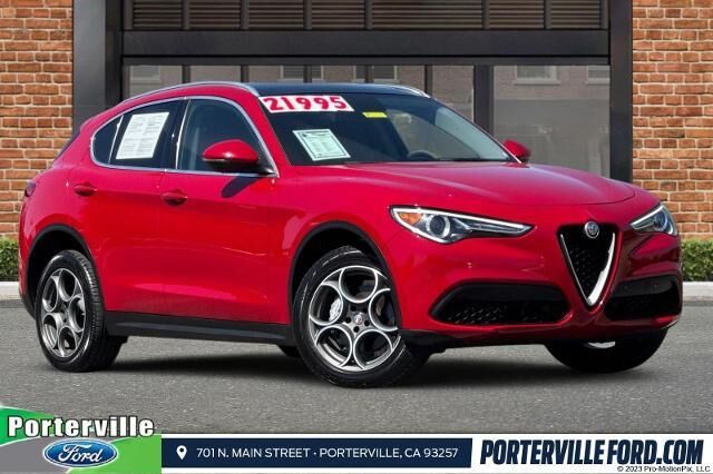 2019 Alfa Romeo Stelvio Ti — photo 1 of 1