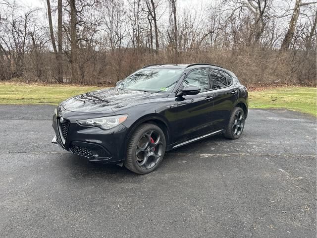 2024 Alfa Romeo Stelvio Ti