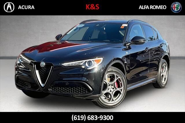 2023 Alfa Romeo Stelvio Ti — photo 1 of 13