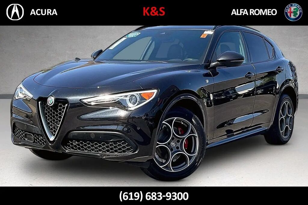 2023 Alfa Romeo Stelvio Ti — photo 1 of 13