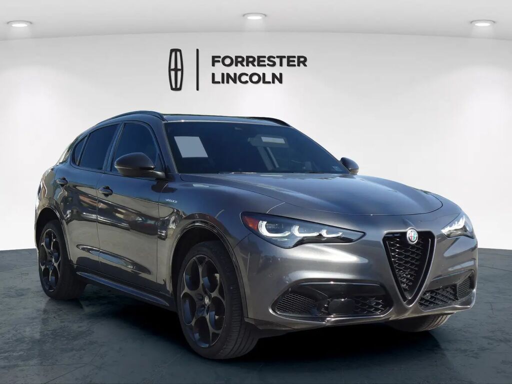 2024 Alfa Romeo Stelvio Ti