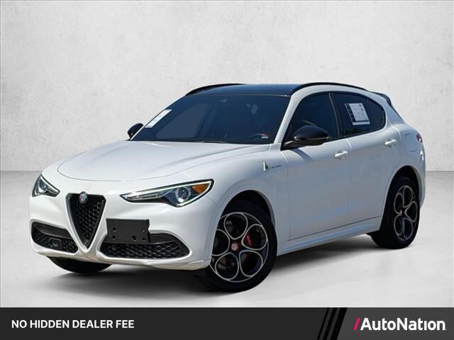2022 Alfa Romeo Stelvio Ti — photo 1 of 13