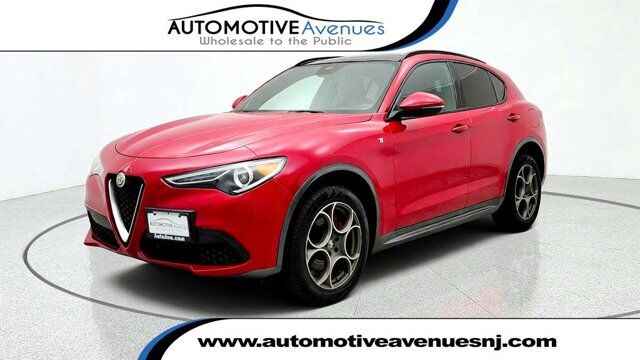 2023 Alfa Romeo Stelvio Ti — photo 1 of 1