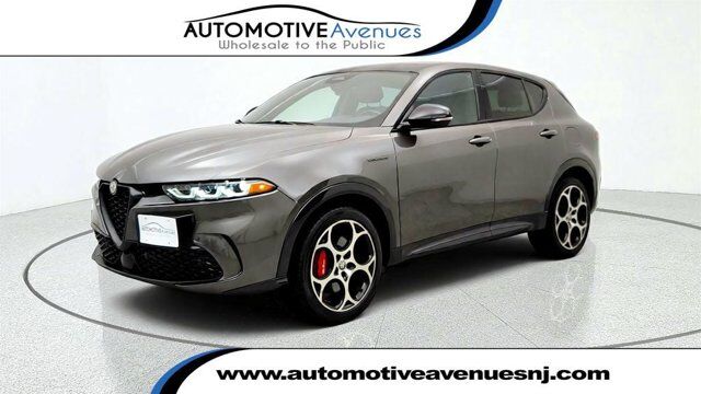 2024 Alfa Romeo Tonale Veloce — photo 1 of 1
