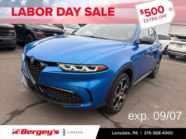 2024 Alfa Romeo Tonale Hybrid Veloce — photo 1 of 13