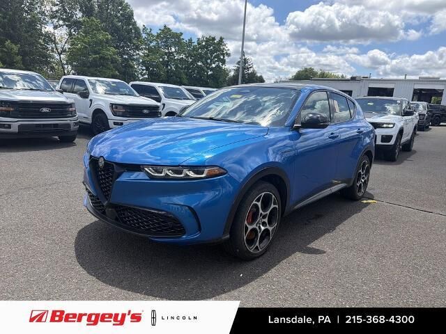 2024 Alfa Romeo Tonale Hybrid Veloce
